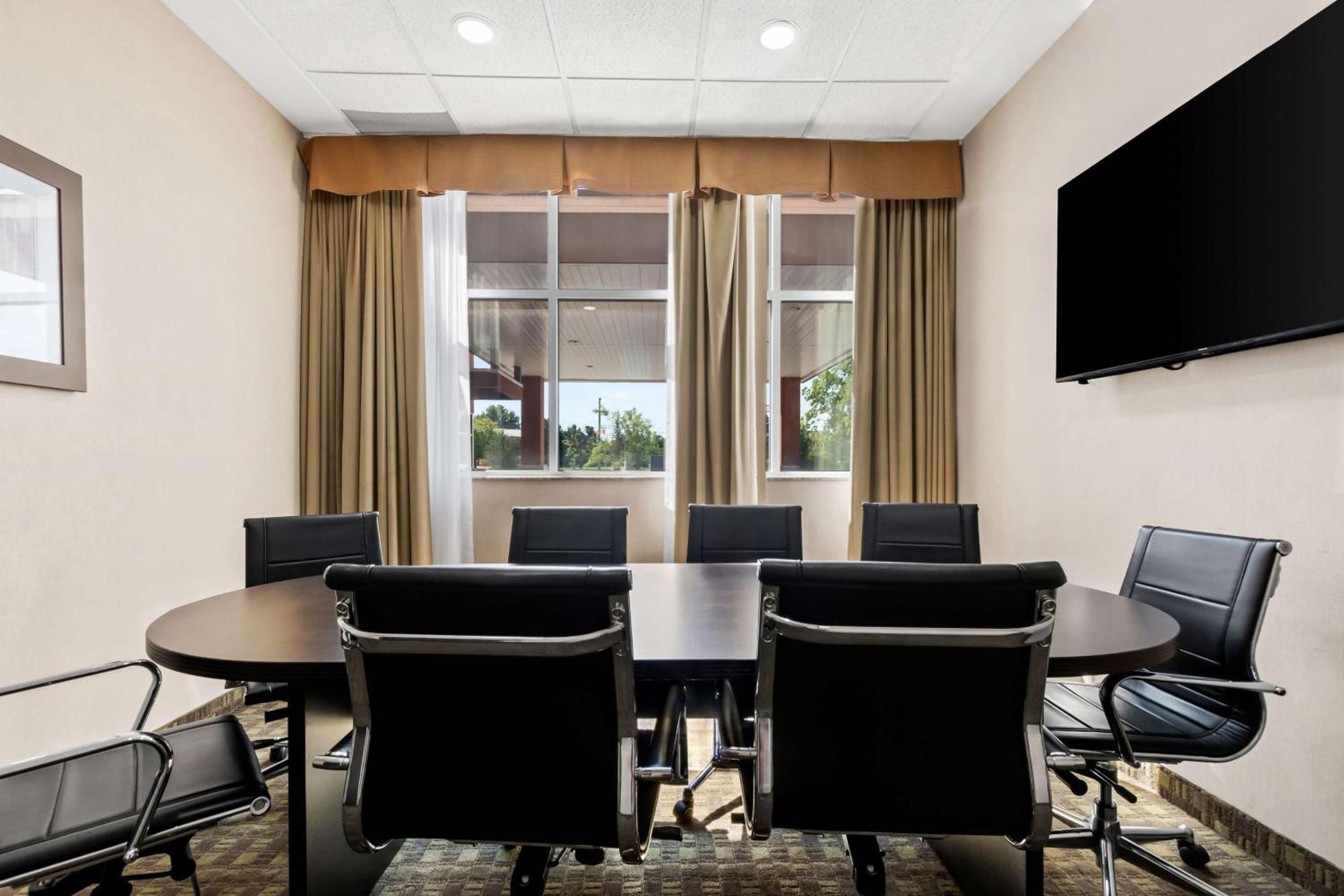 Best Western Plus Fergus Hotel Luaran gambar